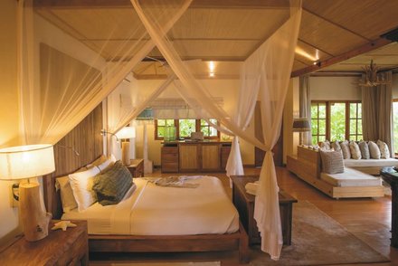 Beach Villa Denis Private Island 
