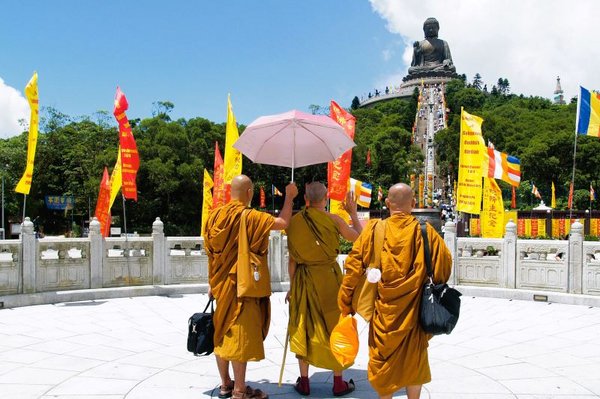 Ausflug zum Big Buddha in Hong Kong Ausflug zum Big Buddha in Hong Kong