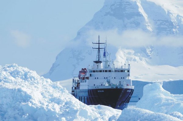 Antarktis Expedition mit de MS Ortelius Antarktis Expedition mit de MS Ortelius