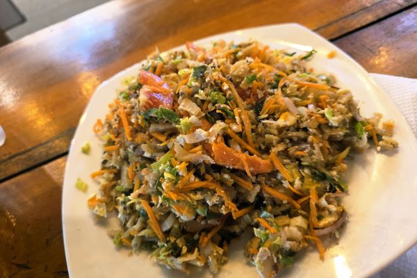 Eine Riesen-Portion Kottu - hier mit Käse